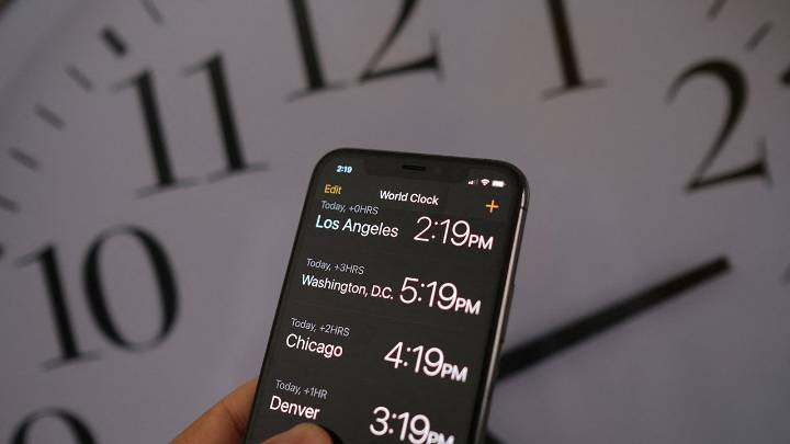 Lawmakers say it's 'past time' to ditch Daylight Saving ritual for good