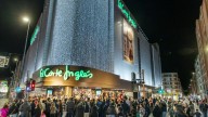 El Corte Inglés ilumina la Navidad en Alicante con los niños de Oncología Infantil
