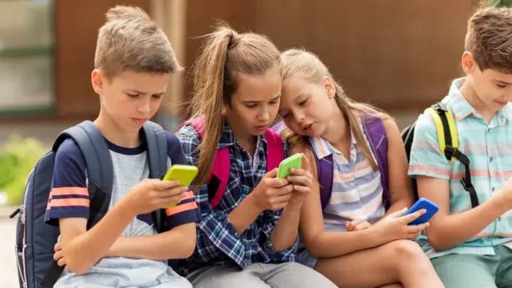 Casi el 80% de niños de 10 y 11 años usa redes sociales