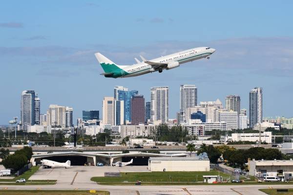 FAA to lift all restrictions on commercial flights
