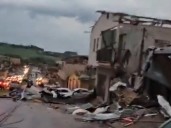 Violento temporal en Misiones: hay autos volcados, techos destrozados y caída de árboles por el doble ciclón tropical llegado de Brasil