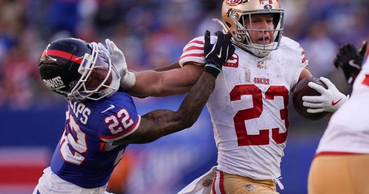 Christian McCaffrey and the 49ers run all over the Giants on the way to winning 34