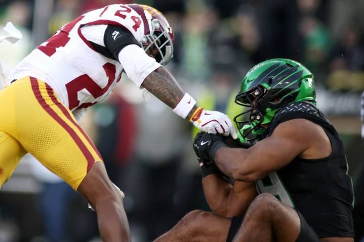 USC football’s Christian Pierce, Kennedy Urlacher step up for depleted defense