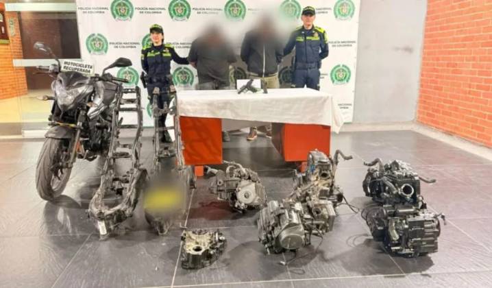 Desmantelan desguazadero que operaba como taller mecánico