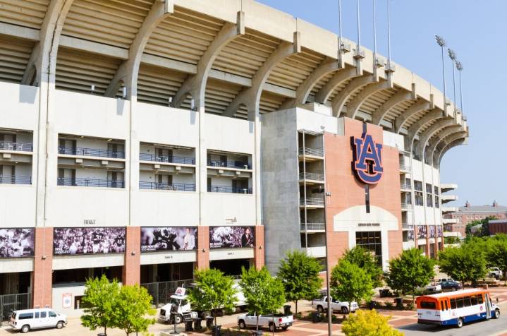 Auburn, Notre Dame schedule home-and-home series in 2027