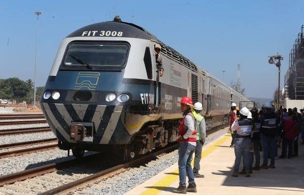 Sheinbaum inaugura tramo de Línea K del Tren Interoceánico