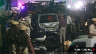 8 killed, many injured in blast outside Red Fort