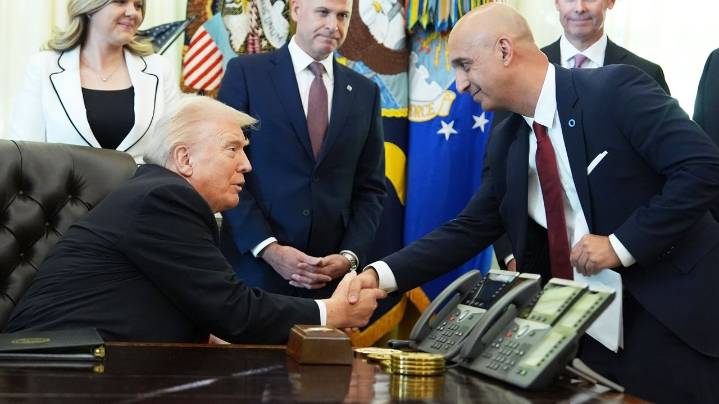 Trump unveils deal to expand coverage and lower costs on obesity drugs