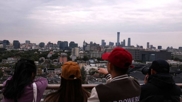 Delhi chokes on smog: How China fought its pollution crisis in 2013