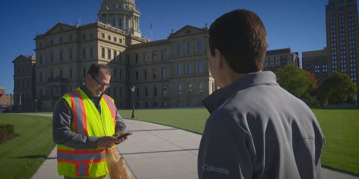 State worker uses app to become a world class litter collector