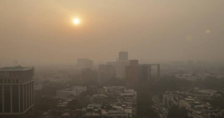 Contaminación en India: teletrabajo obligatorio en oficinas ante el grave deterioro del aire