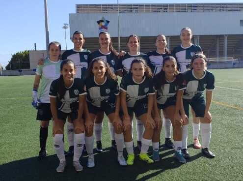 El Atlético Jiennense deja escapar la victoria en el añadido