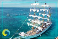 Arriba Buque Escuela Cuauhtémoc a Cozumel