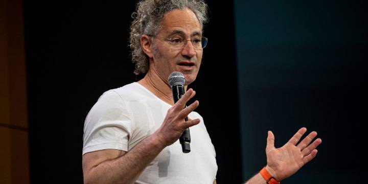 Palantir says college is no longer a reliable training ground—so it hired 22 high school students instead: ‘Skip the debt. Skip the indoctrination.'