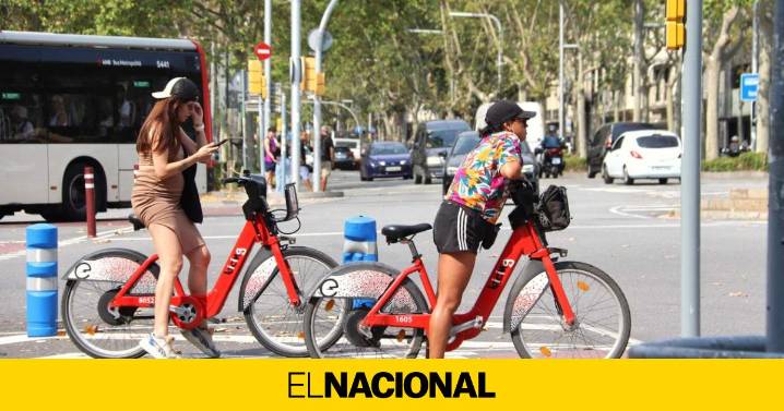 Junts propone la creación de una tarifa más cara del Bicing para los turistas