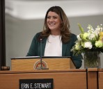Erin Stewart launches bid for Connecticut governor, pledges to go against "Clowns in Hartford"