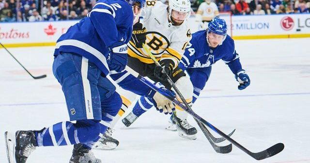 Fraser Minten scores against former team, Boston Bruins top Toronto Maple Leafs 5