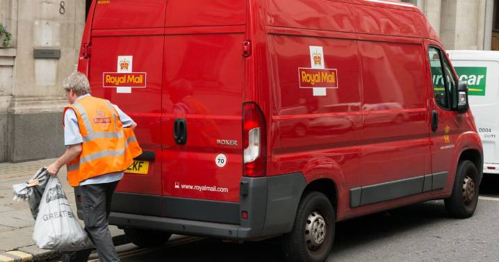 Royal Mail delays changes to second-class deliveries until 'early 2026'