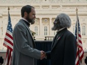 Lo que se viene: la serie histórica "Muerte por un rayo", por Netflix, encabeza los estrenos de la semana en el streaming