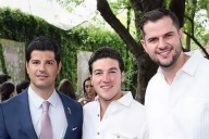 Hace negocio Samuel con apoyos escolares