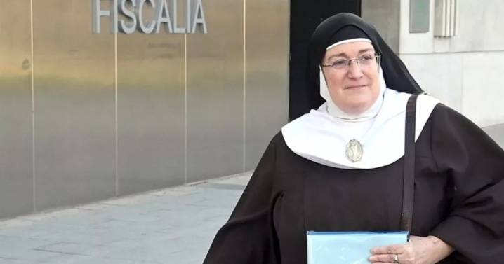 La Guardia Civil detiene a la exabadesa de Belorado por presunta apropiación indebida y venta de obras de arte