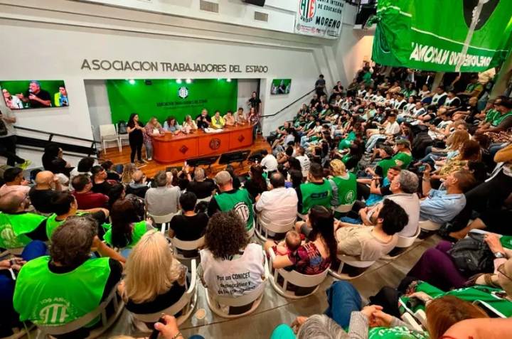 ATE convocó a un paro nacional el 19 de noviembre contra la reforma laboral