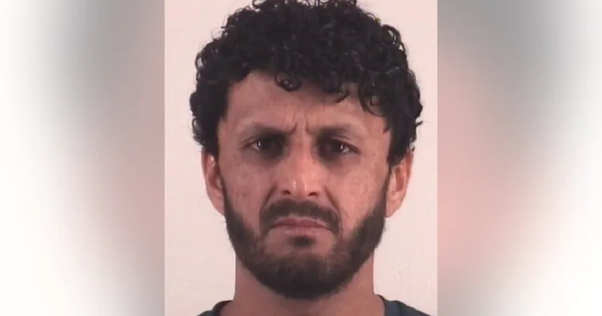 Departamento de Seguridad Nacional de EE.UU. confirma la detención de un afgano en Texas por amenaza terrorista