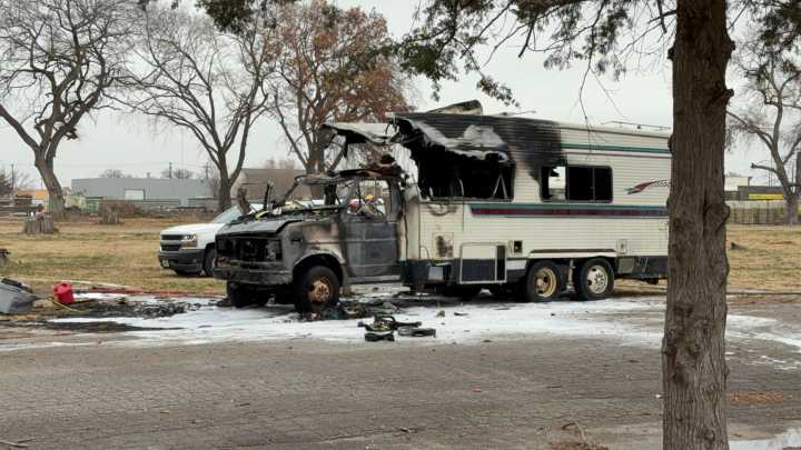 One dead in north Lincoln camper fire
