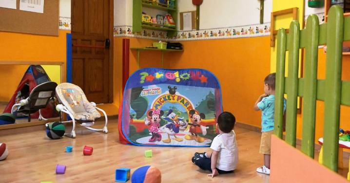 Cincuenta y cinco millones para 3.481 colegios para mejorar la climatización