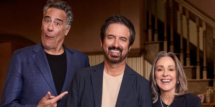 ‘Everybody Loves Raymond’ Cast Reunion Photos Released Ahead of 30th Anniversary Special | Brad Garrett, CBS, Everybody Loves Raymond, Madylin Sweeten, Monica Horan, Patricia Heaton, Ray Romano, Sulli