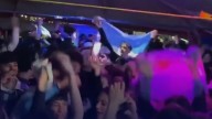 Egresados cantaron a los gritos la Marcha Malvinas en una fiesta y emocionaron a todos