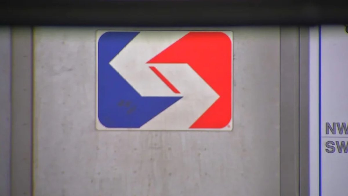 Person stabbed at SEPTA station at Independence Mall: Officials