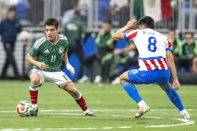 Cierra la selección mexicana con una derrota ante Paraguay