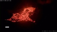 El volcán Kilauea entra en erupción en Hawai y emana lava fundida