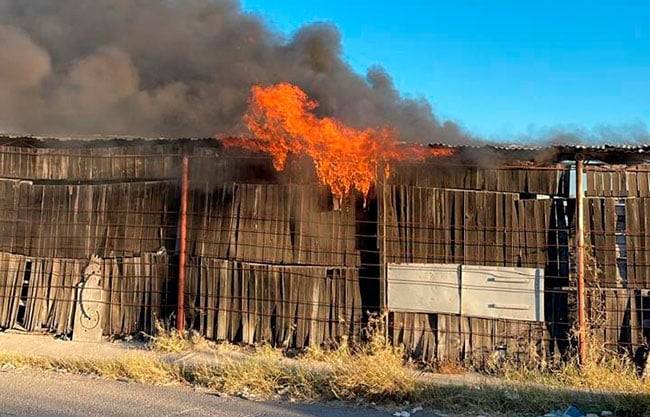 Se incendia casa en colonia Chuy María Ramón en Acuña