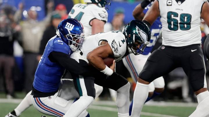 Carolina still going through Brian Burns' mind with Giants