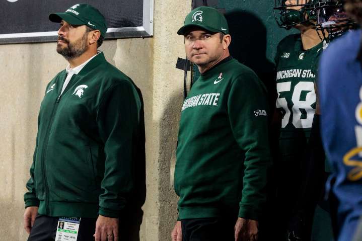 Michigan State fans ready to ‘cut and run’ from Jonathan Smith amid coaching uncertainty