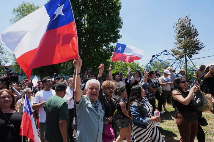Se acerca el cierre de las urnas y se conocen los primeros resultados del extranjero