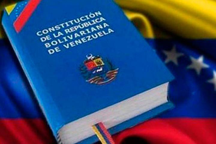 Recuperar el espíritu de la ley para superar la crisis, por Stalin González
