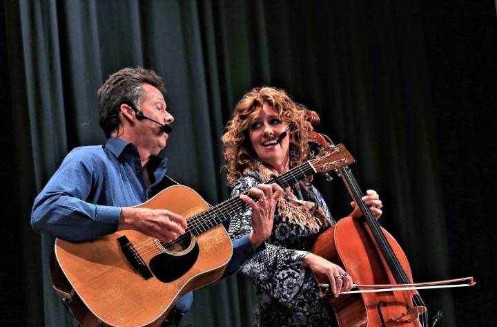 Upcoming in Loveland: Acoustic concert, square dancing