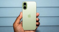 El iPhone base nunca valió más la pena que ahora: pantalla de 120Hz, video 4K y software iOS 26