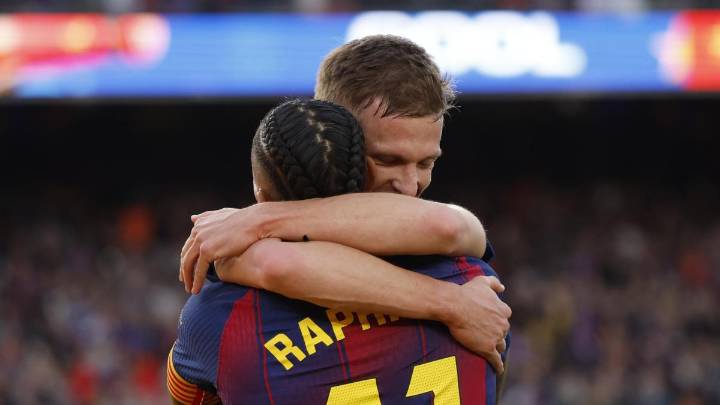 El Barça se alivia con una remontada ante el Alavés