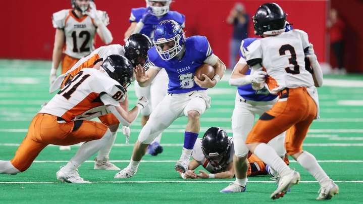 Wall concludes impressive season with state Class 9A football championship