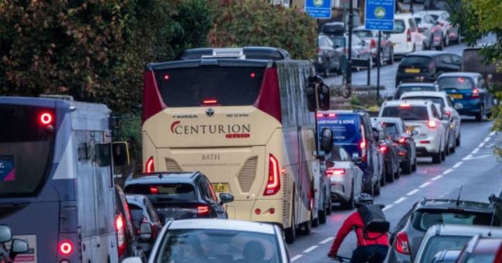 Thousands of drivers using car tax 'loophole' to escape £195 charge from Labour