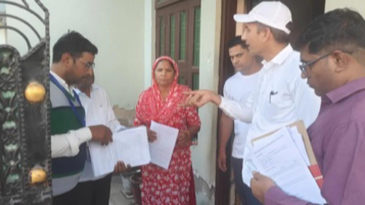 B’desh deported women’s family receive SIR forms