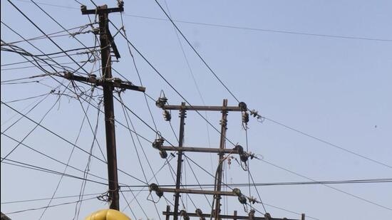 Political Parties Slam Peak-hour Electricity Hike Proposal