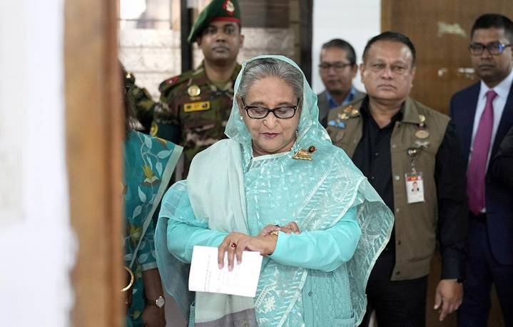 Bangladesh Asks India to Return Sheikh Hasina After Death Sentence; Cites Extradition Pact