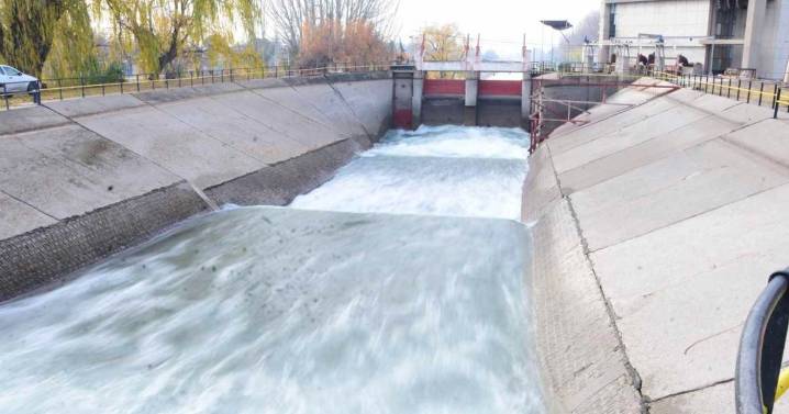 Identificaron al hombre que apareció muerto en el Canal Grande de Roca: continúa la investigación