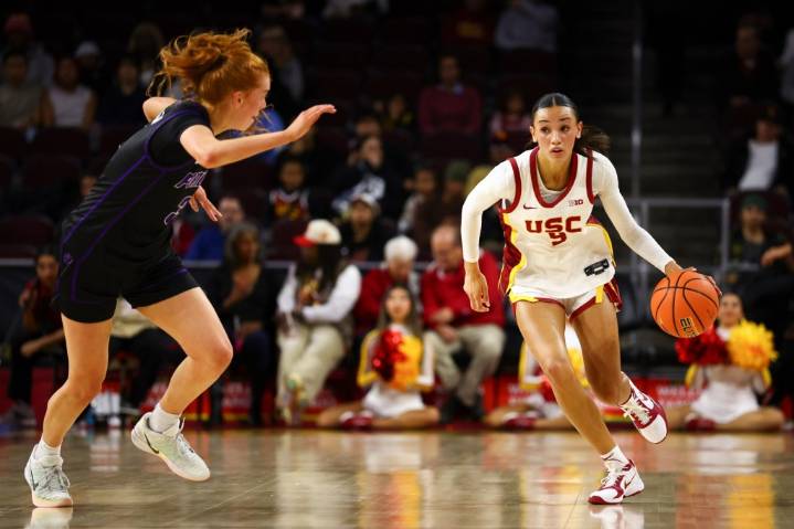 Jazzy Davidson, No. 11 USC women take control in 2nd quarter to beat Portland