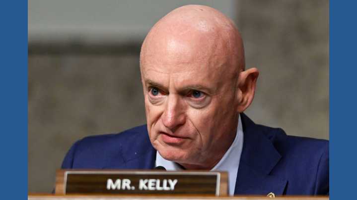 Experts doubt the Pentagon can punish Kelly over the 'illegal orders' video